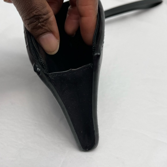 Narciso Rodriguez Parfume Wristlet - Picture 8 of 13